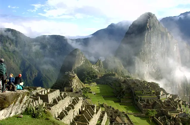 inca trail to machu picchu tour hike